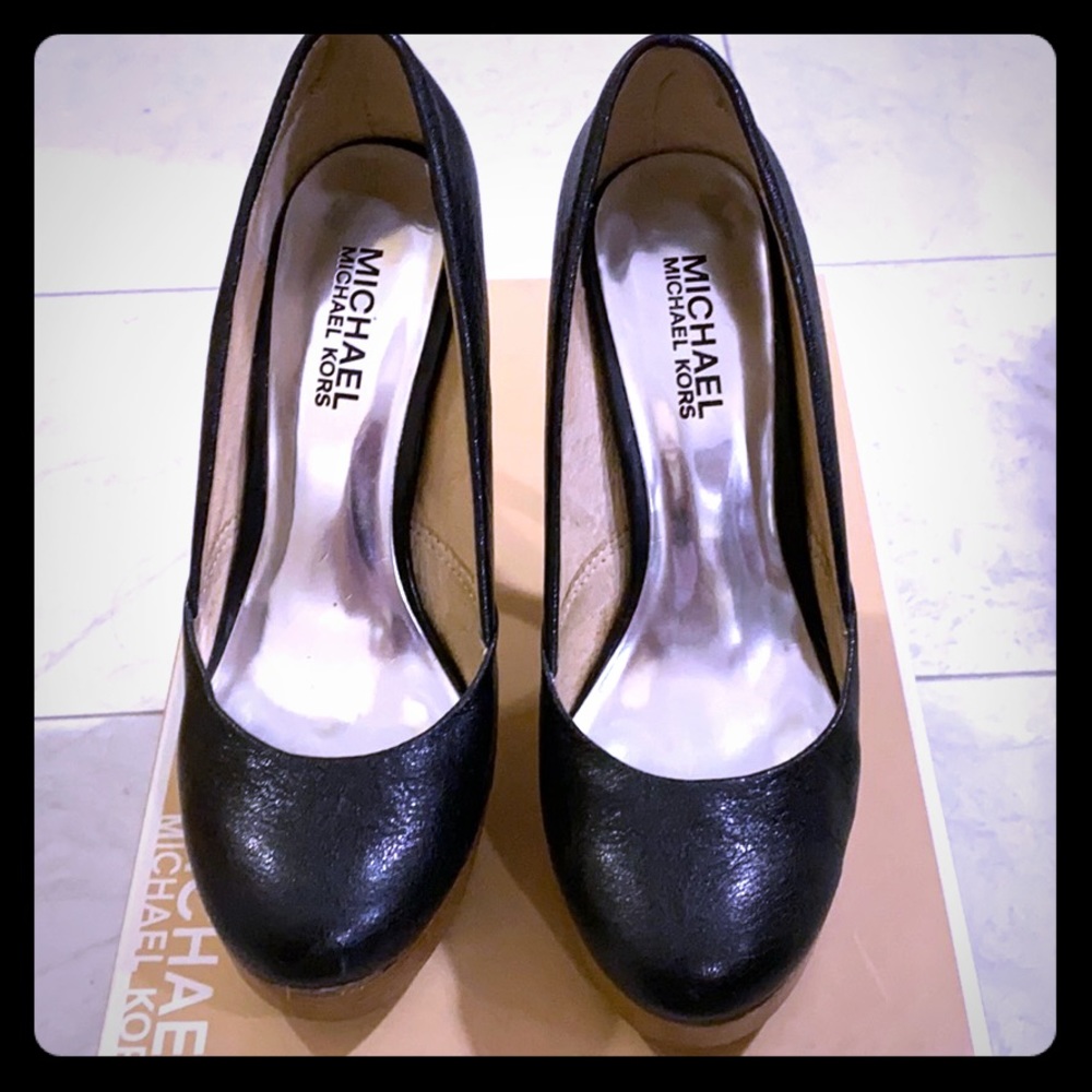 Michael Kors pumps